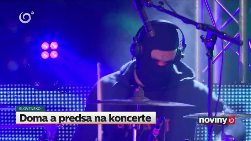 Doma a predsa na koncerte