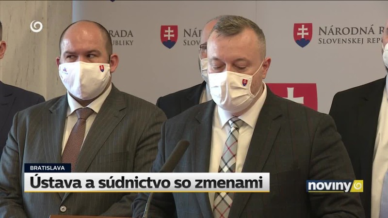 Ústava a súdnictvo so zmenami