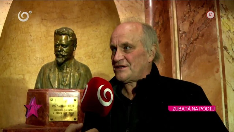 ZUBATÁ NA PÓDIU Kocab