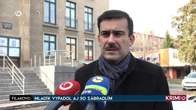 MLADÍK VYPADOL AJ SO ZÁBRADLÍM