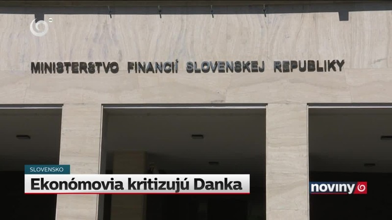 Ekonómovia kritizujú Danka