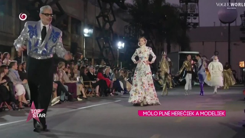 MÓLO PLNÉ HEREČIEK A MODELIEK