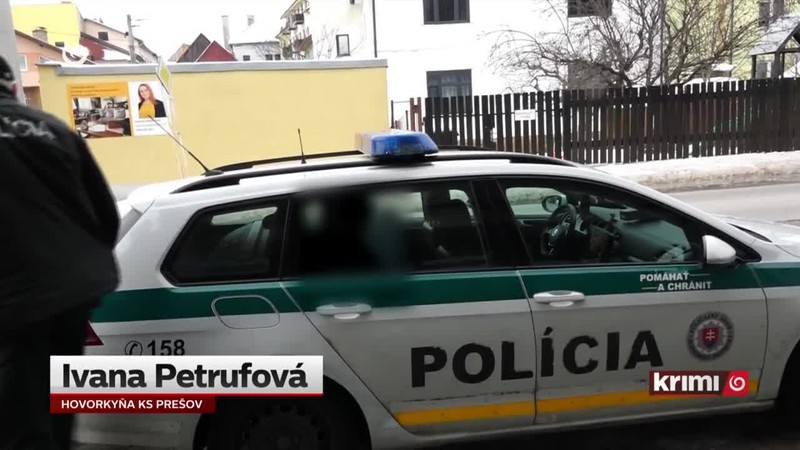 Okradnutého vydierali fotkami