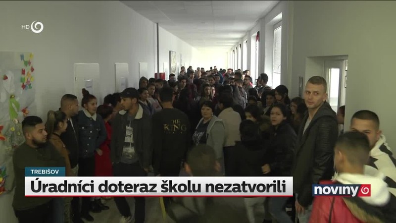 Úradníci doteraz školu nezatvorili