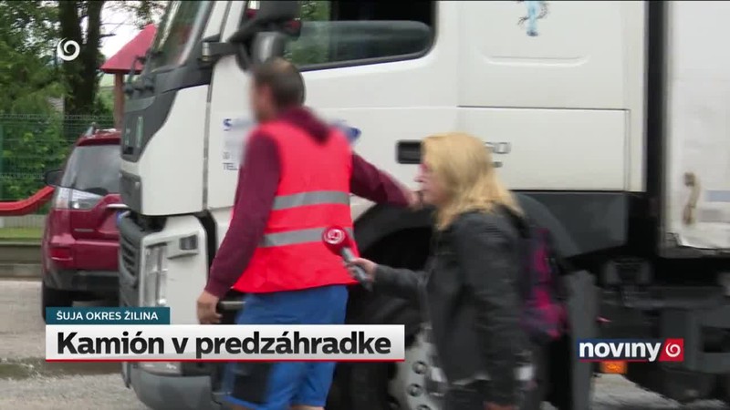 Kamión v predzáhradke