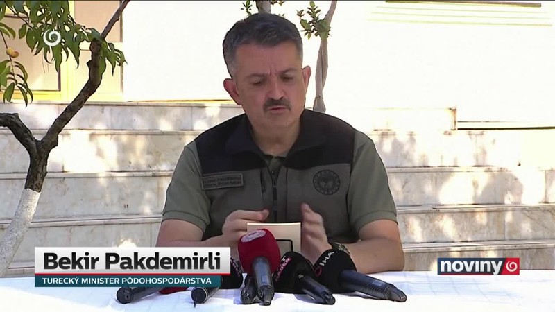 Boj s požiarmi aj s povodňami