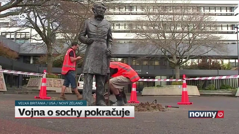 Vojna o sochy pokračuje