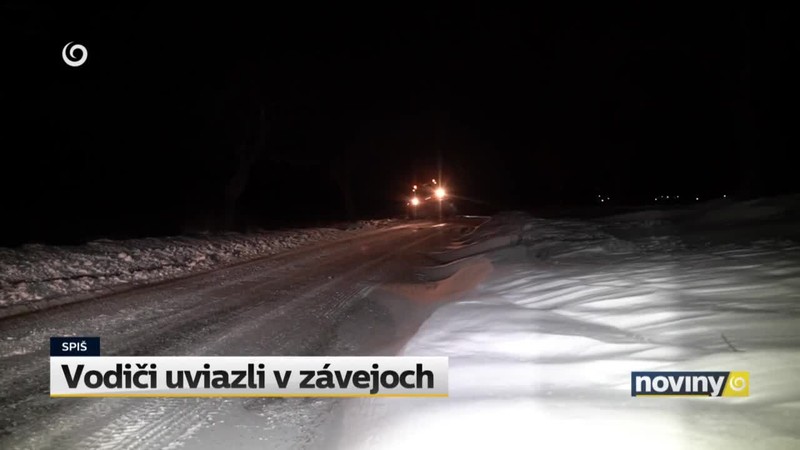 Vodiči uviazli v závejoch