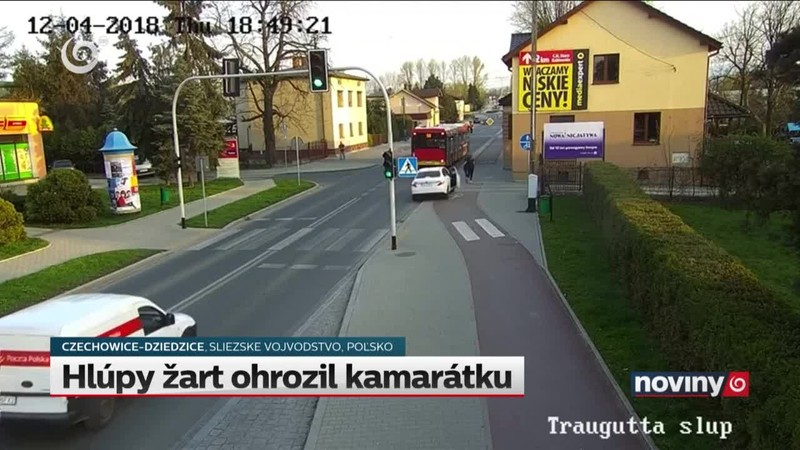 Hlúpy žart ohrozil kamarátku