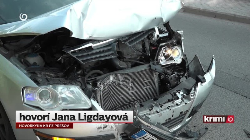 Vodič sa rútil na auto pred sebou