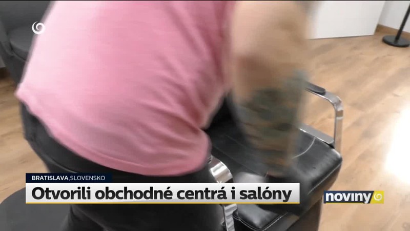Otvorili obchodné centrá i salóny