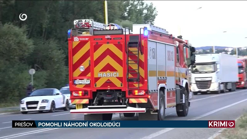 POMOHLI NÁHODNÍ OKOLOIDÚCI