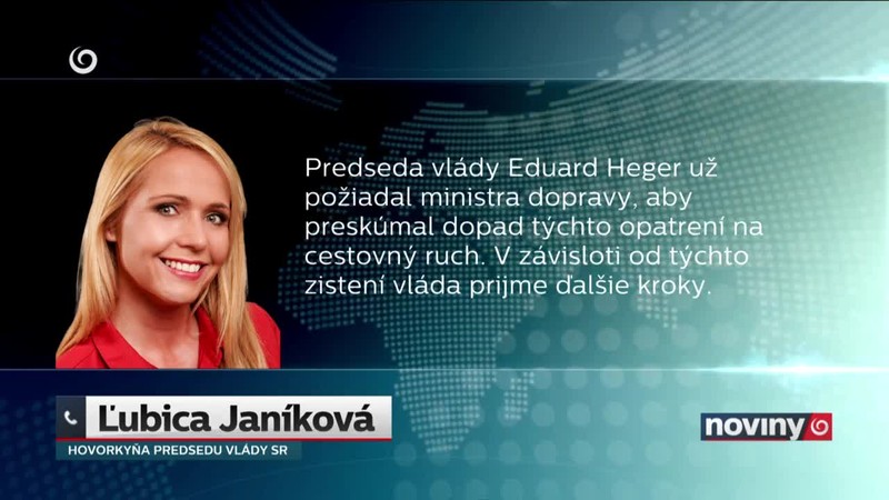 Pusté námestia, hotely, vláčik
