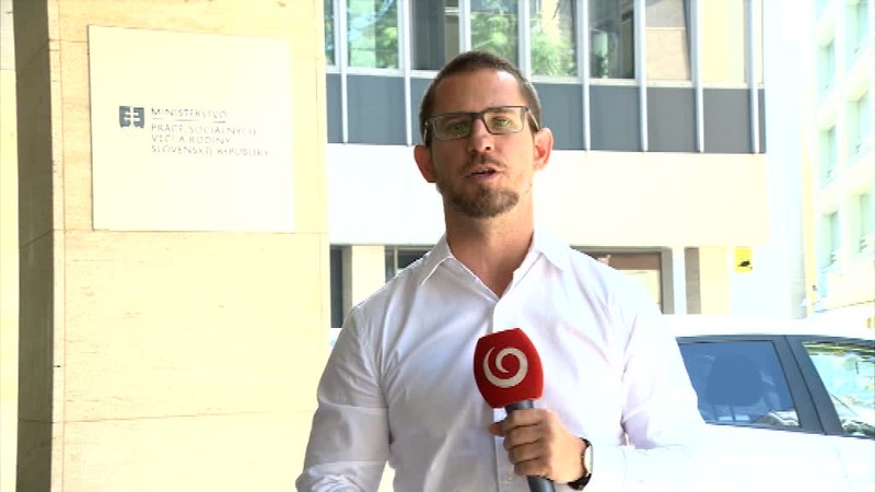 Fico s Richterom sa tešia. Slovensko má historicky najnižšiu nezamestnanosť