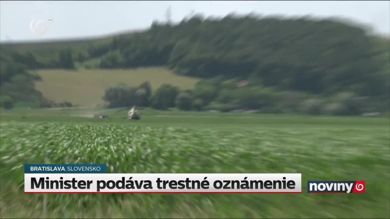 Minister podáva trestné oznámenie