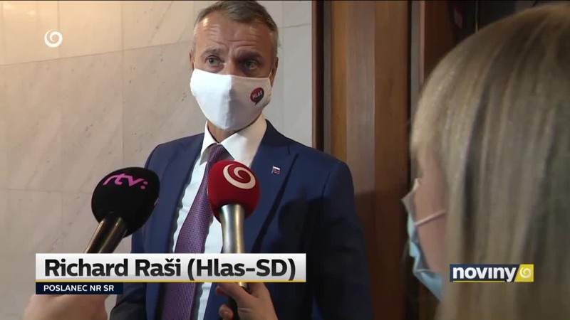 NAKA obvinila exministra Petra Žigu
