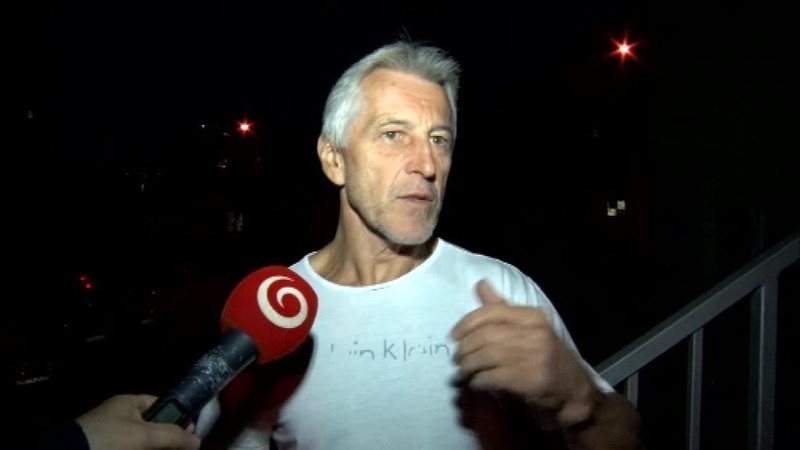 Polícia už má výsledky testov muža, ktorý postriekal vchody krvou a vykrikoval, že má HIV