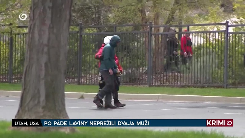 PO PÁDE LAVÍNY NEPREŽILI DVAJA MUŽI