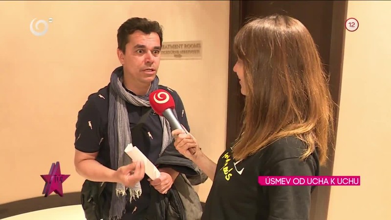 ÚSMEV OD UCHA K UCHU