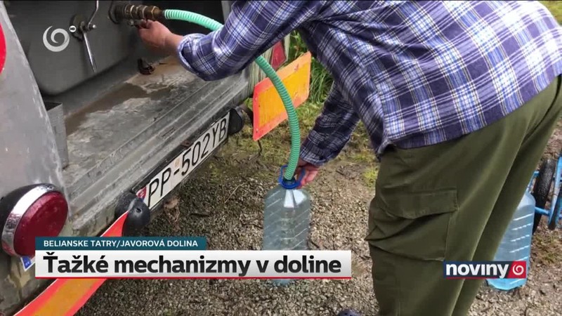 Ťažké mechanizmy v doline