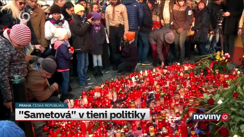 "Sametová" v tieni politiky