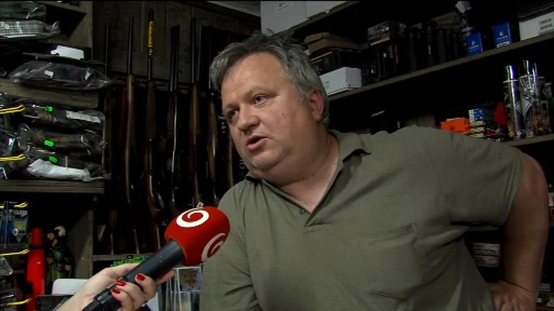 Diviak v meste sa ľudí vôbec nebojí. Opačne to ale neplatí