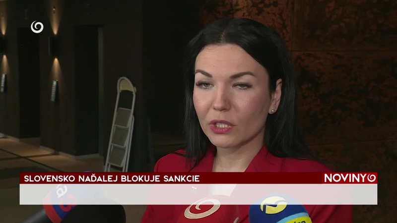 SLOVENSKO NAĎALEJ BLOKUJE SANKCIE