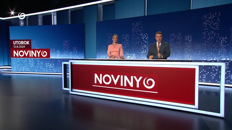 S POŽIAROM BOJUJÚ STOVKY HASIČOV