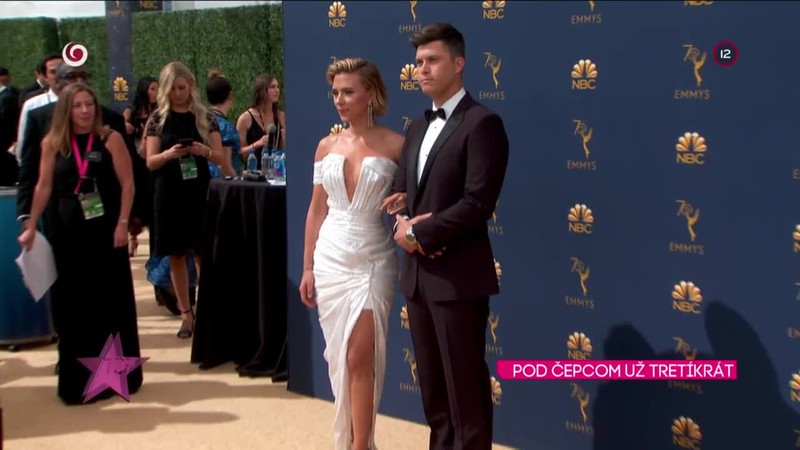 POD ČEPCOM UŽ TRETÍKRÁT Scarlet Johansson