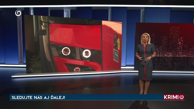 POTÁPAJÚCA SA LOĎ NA DUNAJI