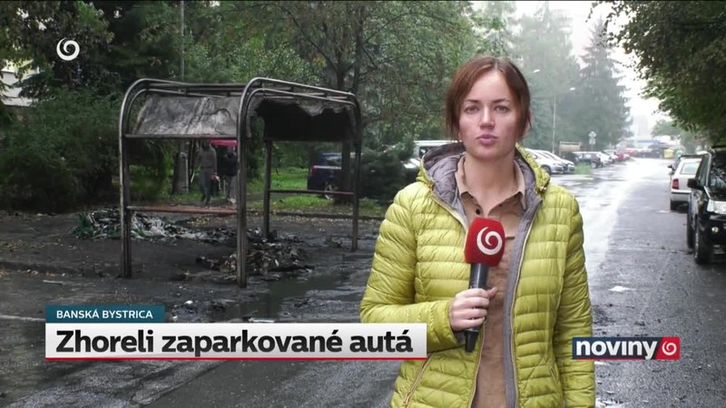 Zhoreli zaparkované autá