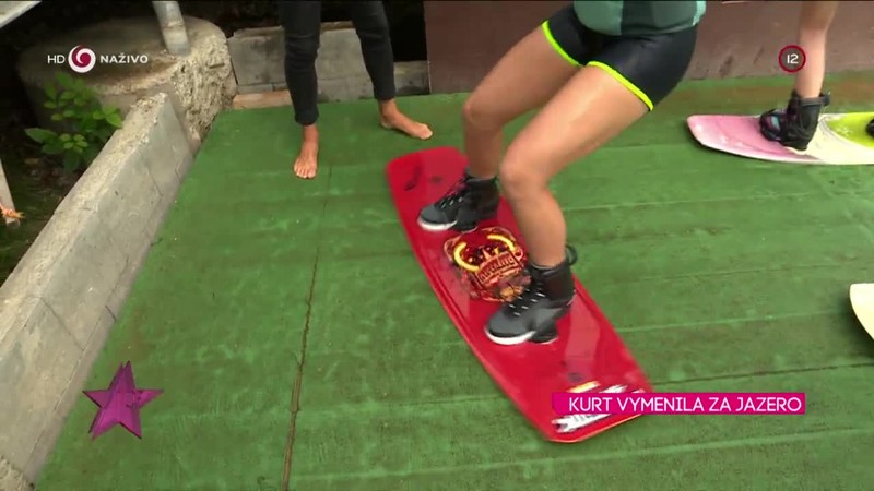 KURT VYMENILA ZA JAZERO