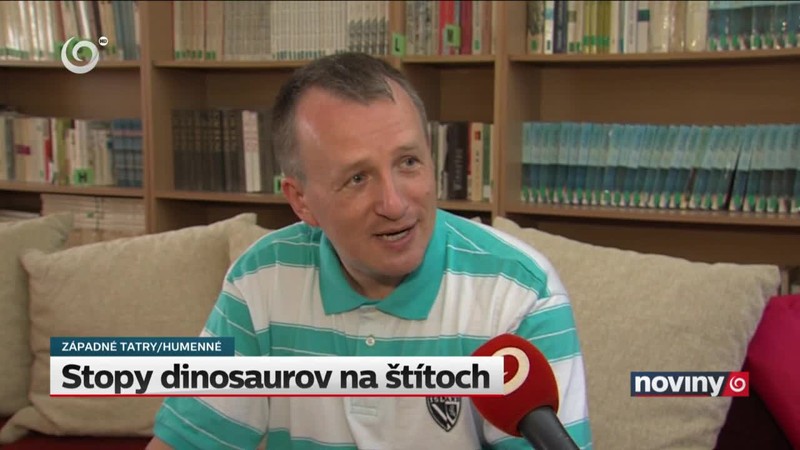Stopy dinosaurov na štítoch