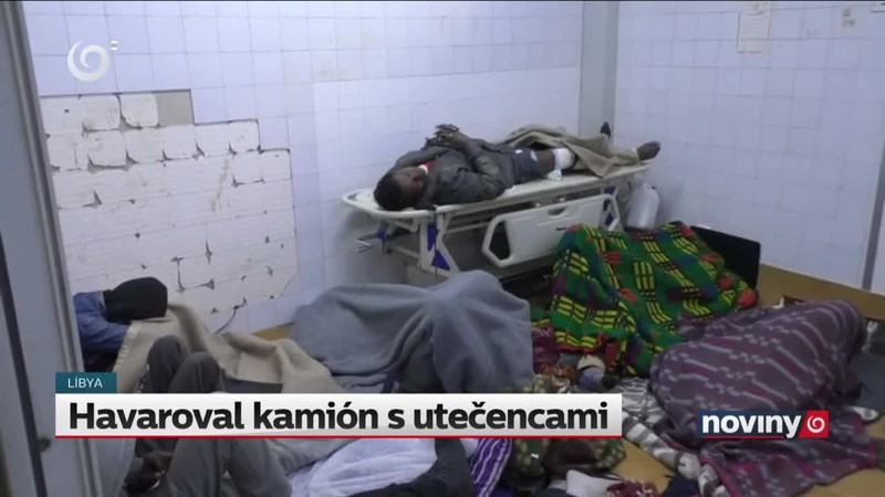 Havaroval kamión s utečencami