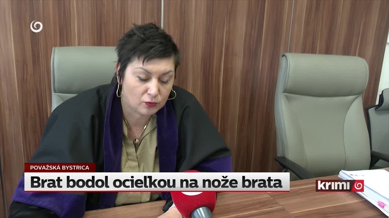 Brat bodol ocieľkou na nože brata