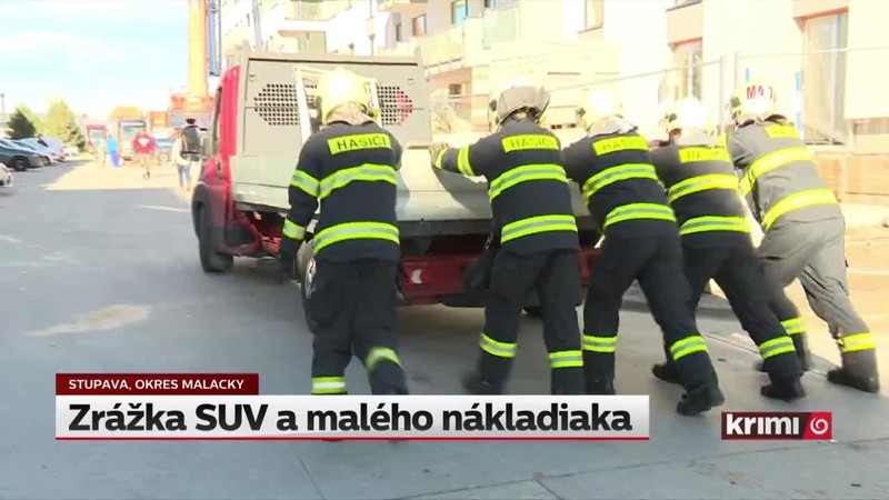 Zrážka SUV a malého nákladiaka