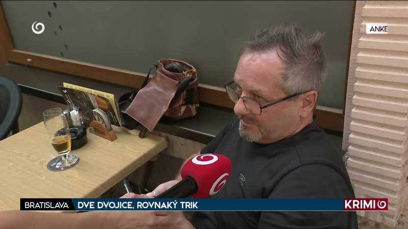 DVE DVOJICE, ROVNAKÝ TRIK