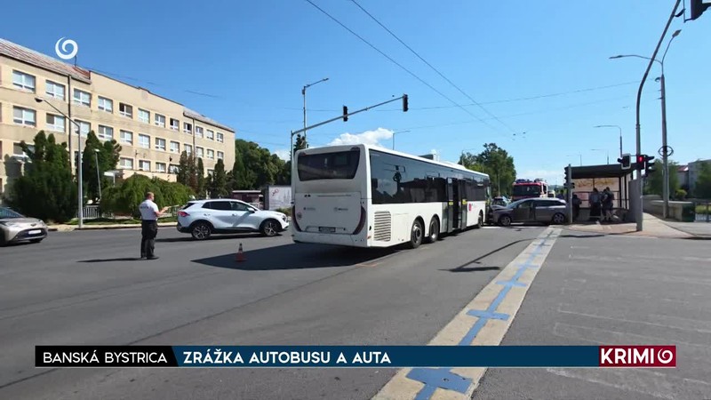 ZRÁŽKA AUTOBUSU A AUTA