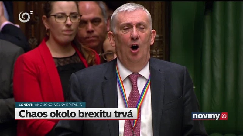 Chaos okolo brexitu trvá