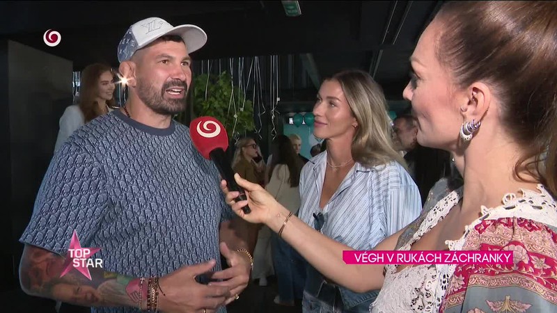 VÉGH V RUKÁCH ZÁCHRANKY