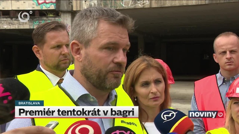 Premiér tentokrát v bagri