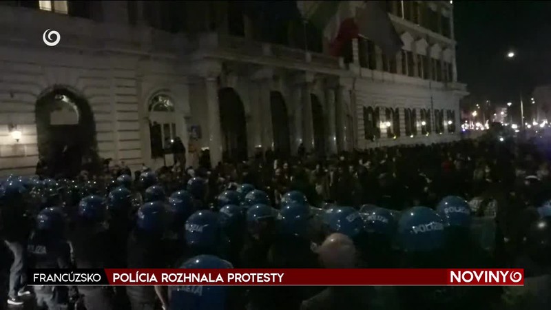 POLÍCIA ROZHNALA PROTESTY
