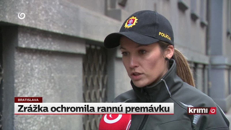 Zrážka ochromila rannú premávku