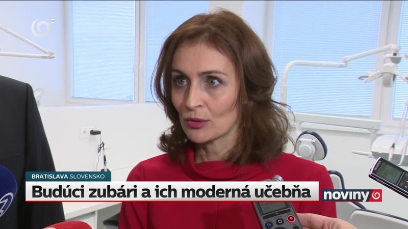 Budúci zubári a ich moderná učebňa