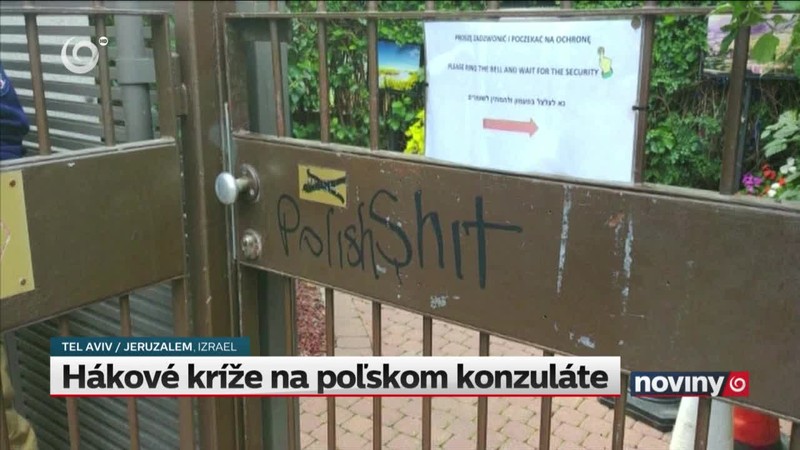 Hákové kríže na poľskom konzuláte