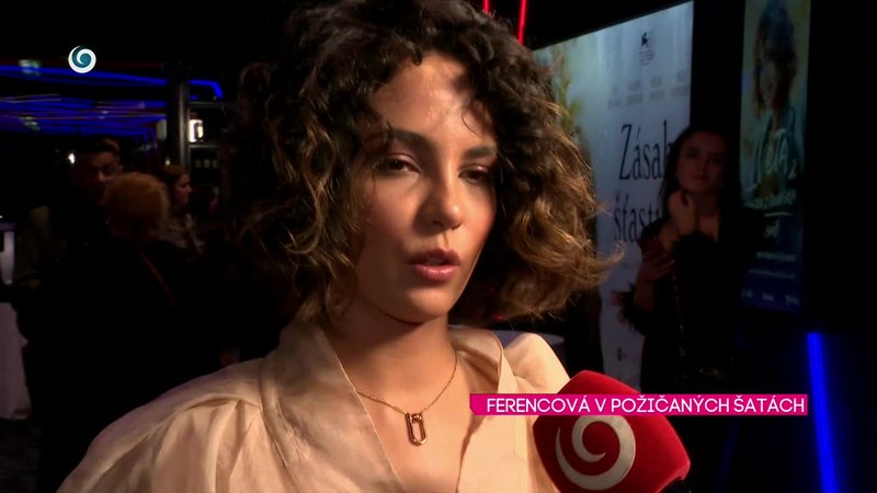 FERENCOVÁ V POŽIČANÝCH ŠATÁCH