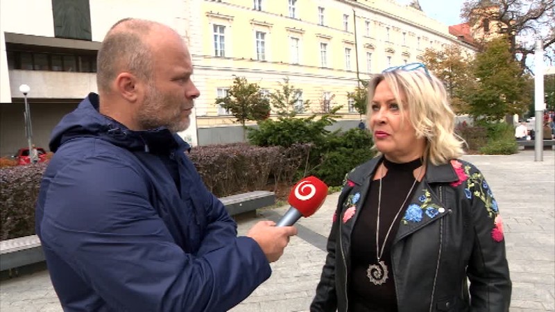 Brutálna bitka a skok na chrbát. Na videozázname si školáci nebezpečne vybavujú účty