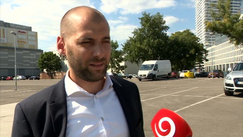 Pokračovanie prípadu napadnutého zákazníka. Sťažnosti na vodiča prišli už skôr