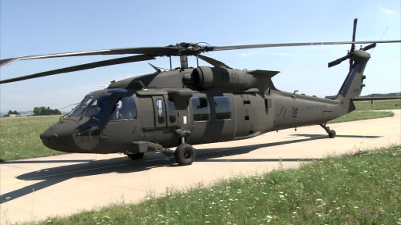Minister Gajdoš odovzdal vzdušným silám prvé dva vrtuľníky Black Hawk
