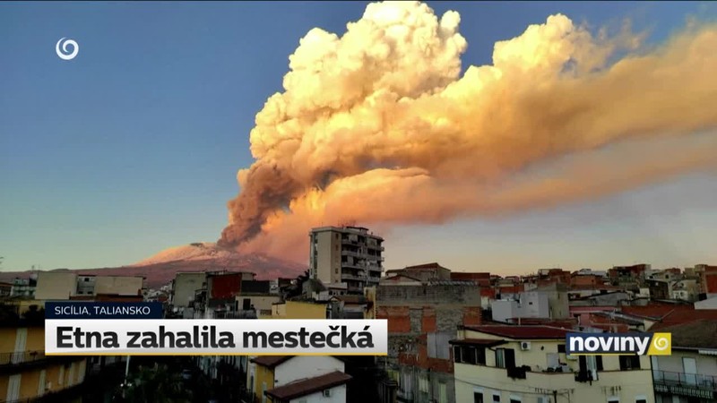 Etna zahalila mestečká